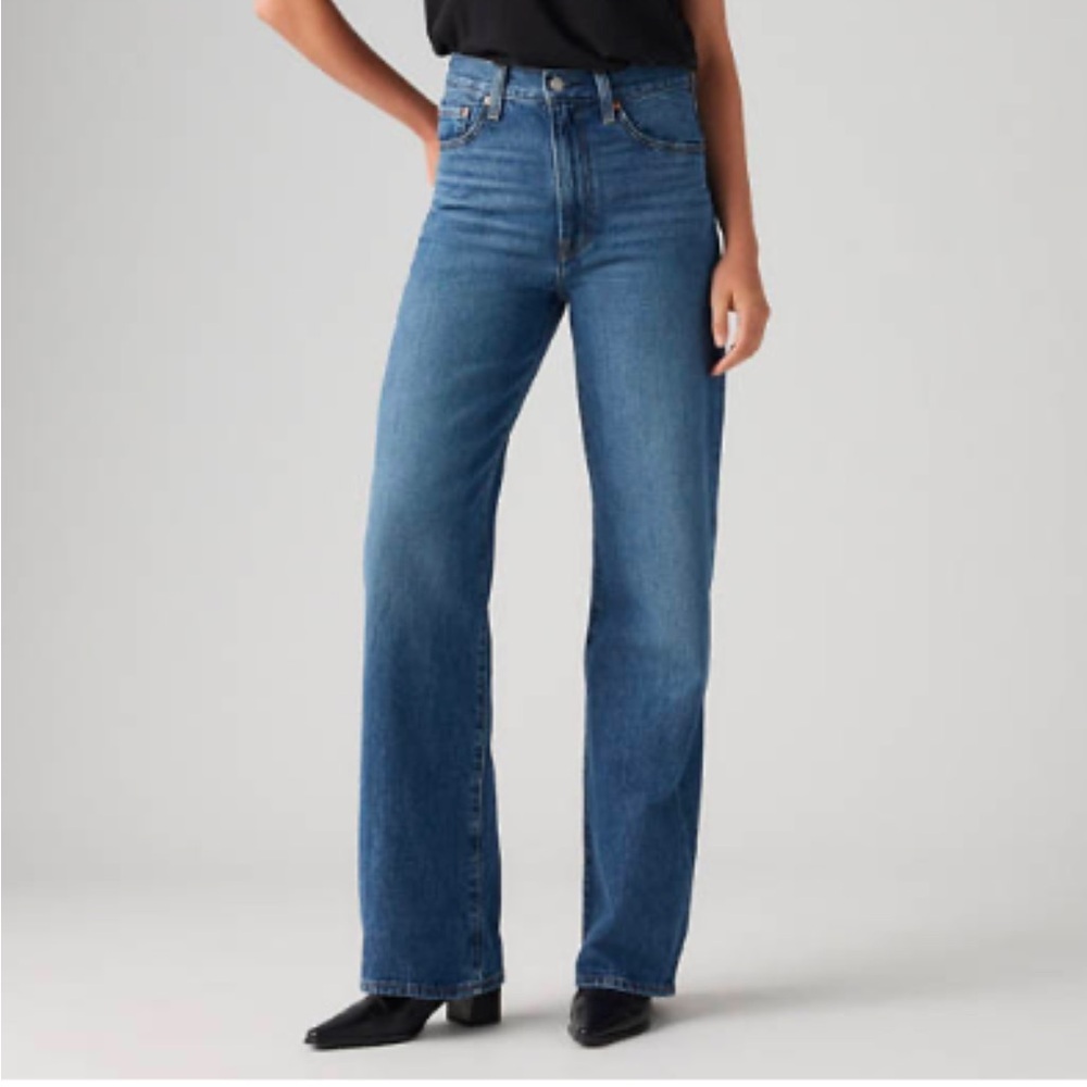 High loose ribcage levi jeans